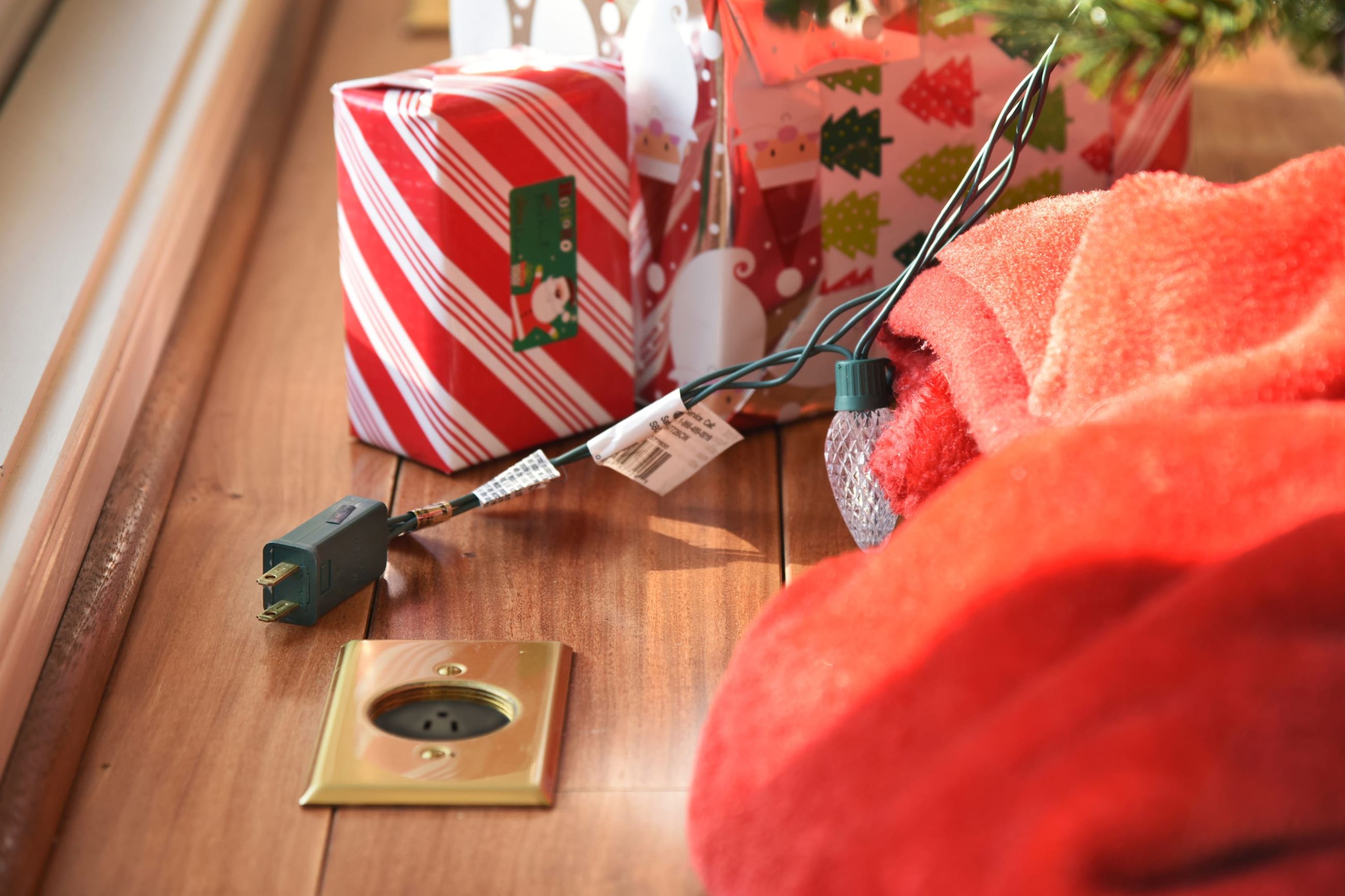 Unplug your holiday lights